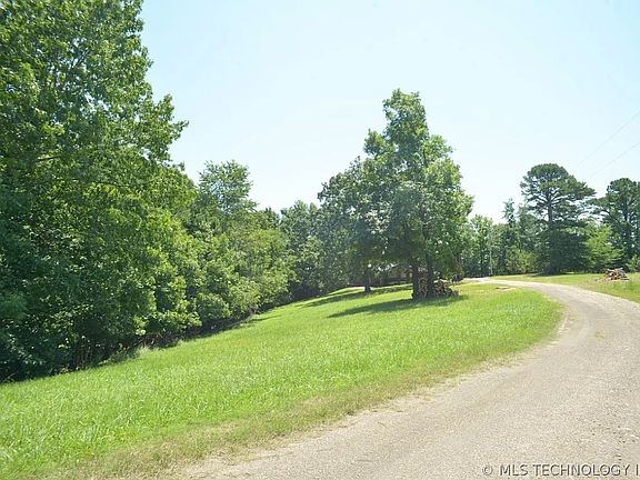 4th image of 612 Hilltop Cir