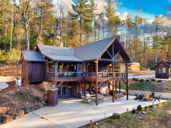323 Stanley Creek Rd, Blue Ridge, GA 30513