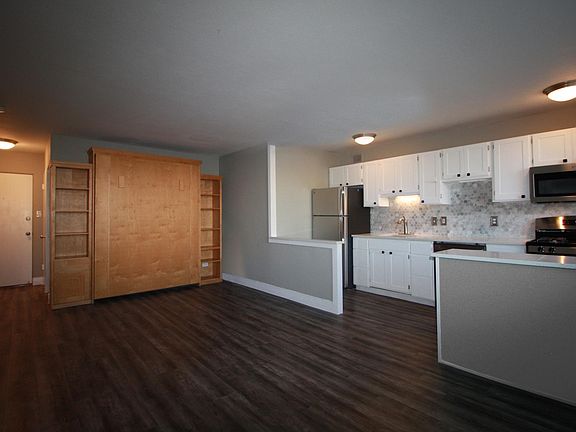 3rd image of 1196 N Grant St APT 214