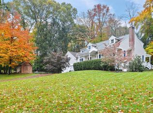 8 Weathervane Hl, Westport, CT 06880