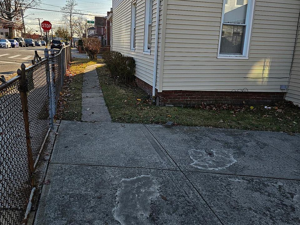 2nd image of 21823 138th Avenue