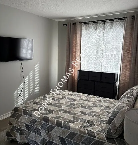 5350 Laroche Ave #3 — Photo 7