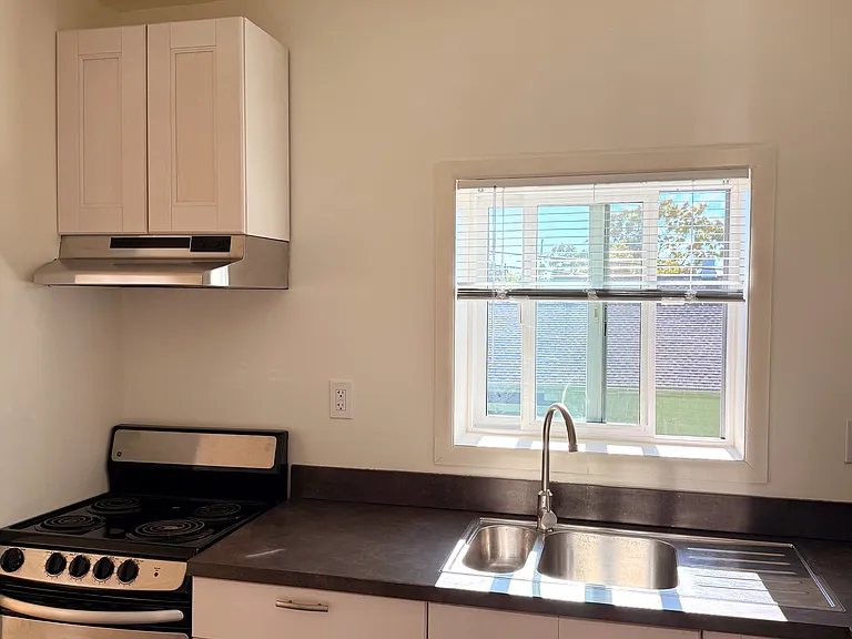 1601-1621 NE Killingsworth St #2 — Photo 4