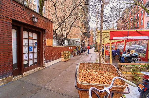 Rented by Living New York | media 18