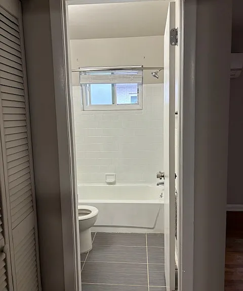 943 Greenwood Ave NE #5 — Photo 8