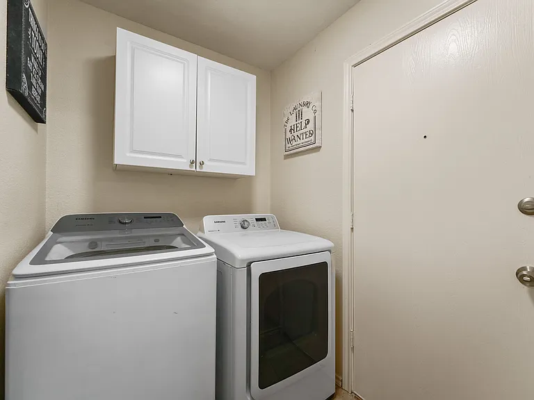 1001 Ridgecrest Dr — Photo 27