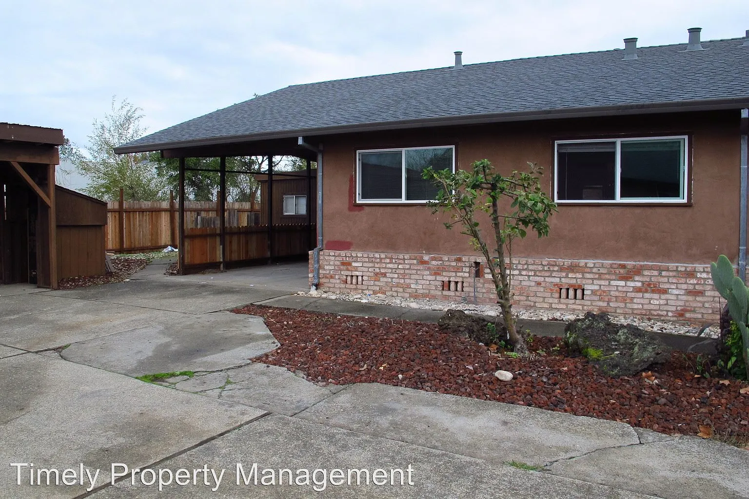 993 Butte Dr photo 1