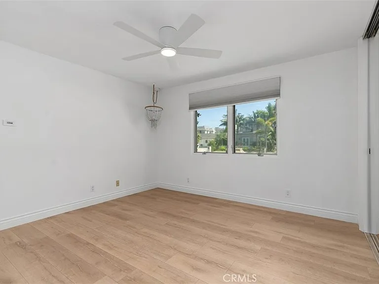 600 Cliff Dr — Photo 37