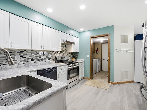 5th image of 36106 N Springbrook Ln