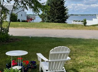 154 Charlotte Dr #1, East Greenwich, RI 02818