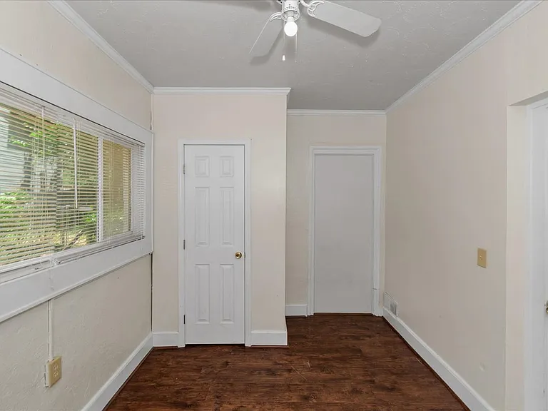 3160 Lake Ave — Photo 12