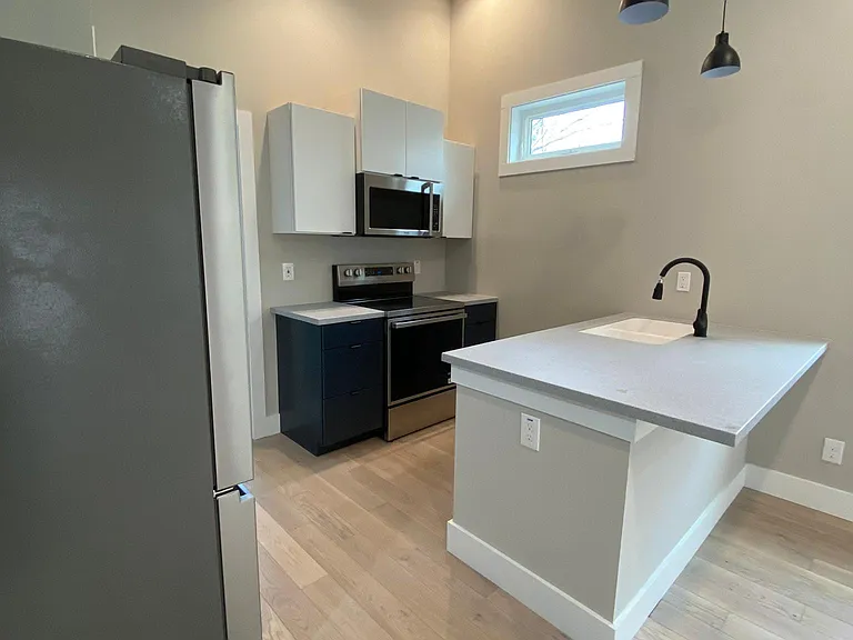 60 Albemarle Rd #100 — Photo 5