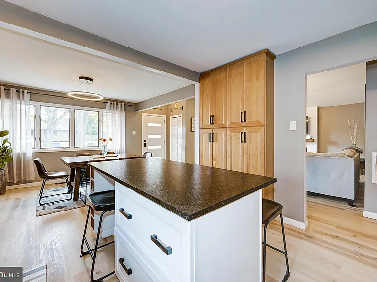 325 Juniper Dr — Photo 19