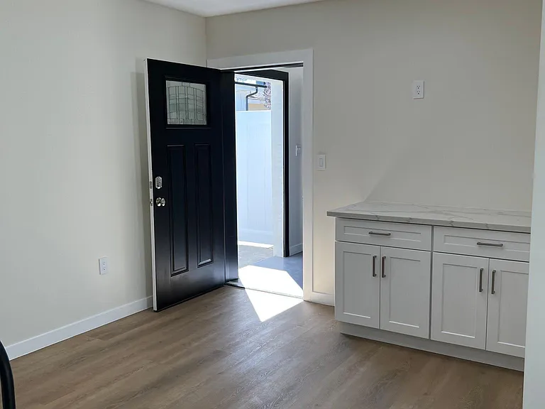 19139 Delano St #1 — Photo 7