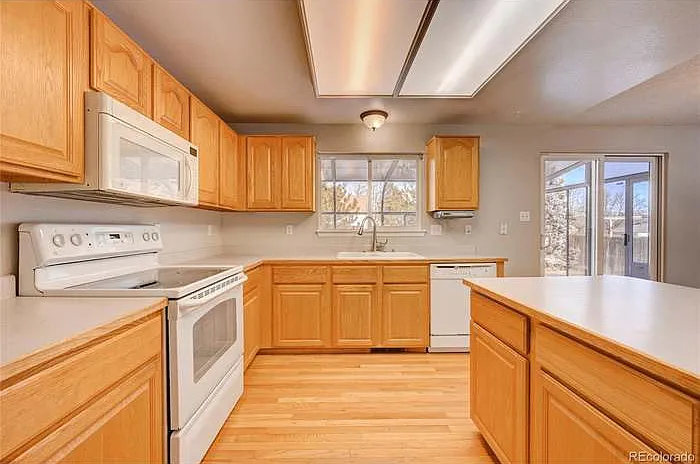 5341 E 129th Way — Photo 25