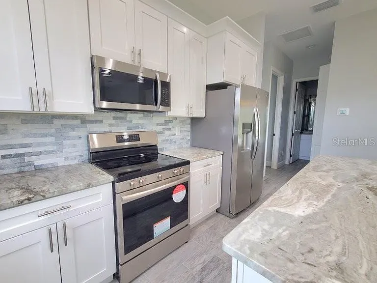 1038 San Cristobal Ave — Photo 6