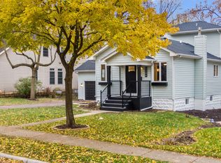 5304 Benton Ave, Downers Grove, IL 60515