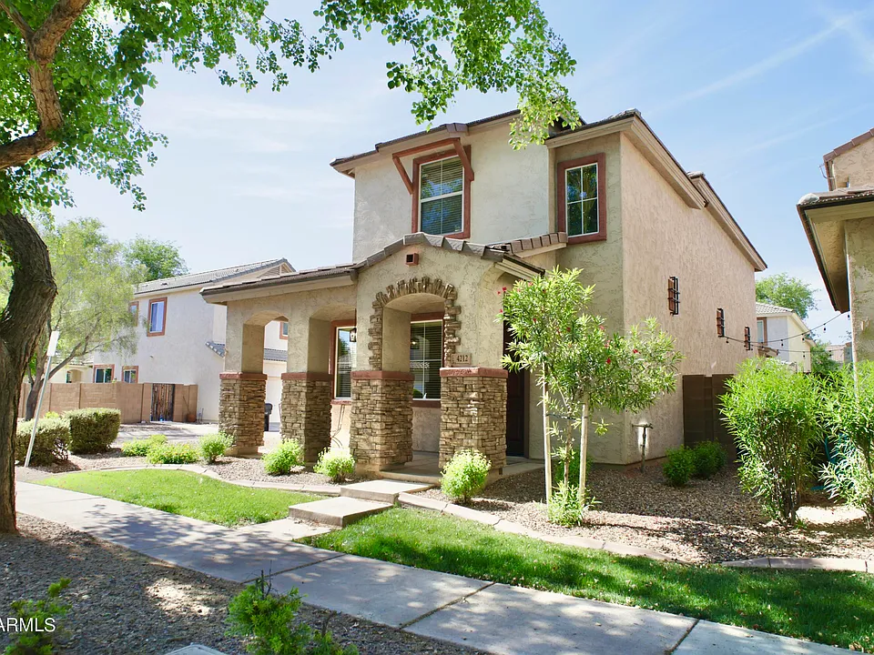 4212 E Vest Ave