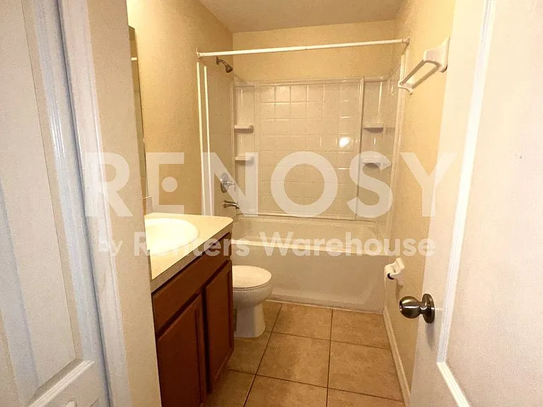 10943 Keys Gate Dr — Photo 6
