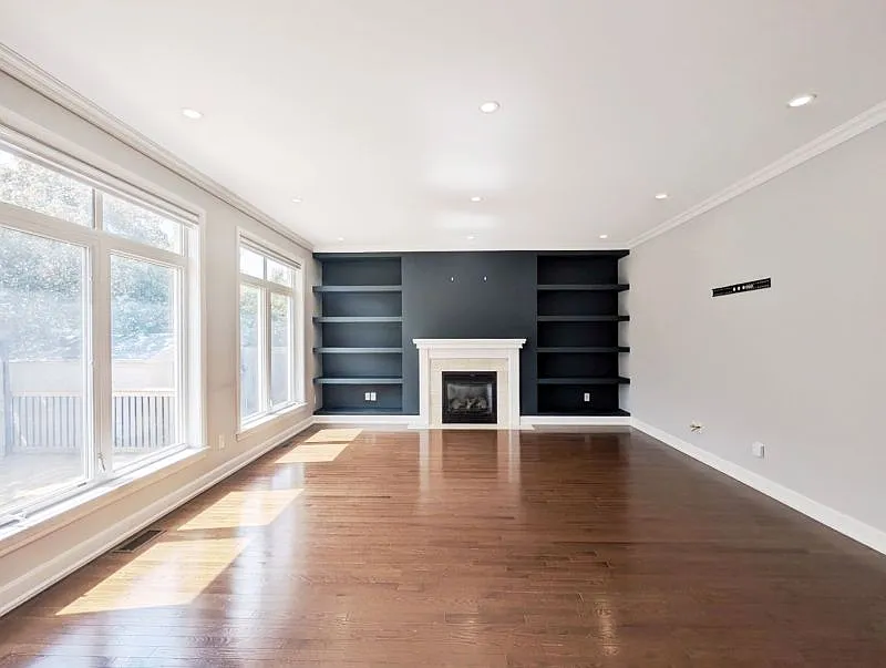 211 Denali Way — Photo 3