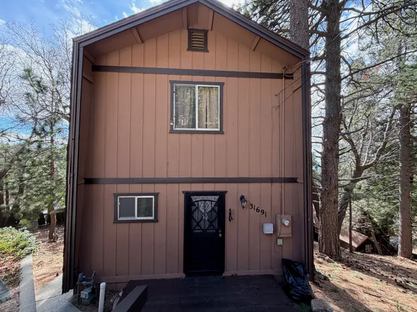 31691 Panorama Dr, Running Springs, CA 92382