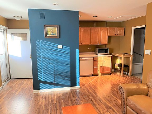 5th image of 1891 Willow Hill Ct #1891