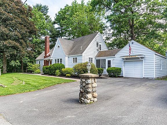4th image of 125 Mystic Ave