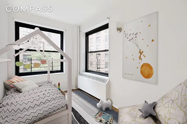 Sold by Compass | media 20