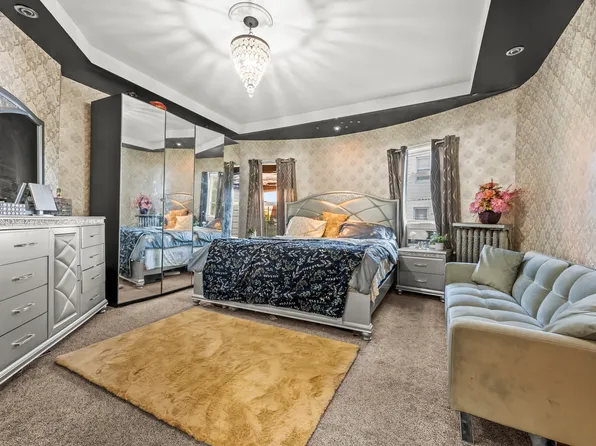 235 East 19th Street image 16 of 24