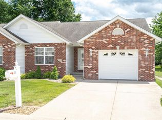 701 Elizabeth Dr, Litchfield, IL 62056