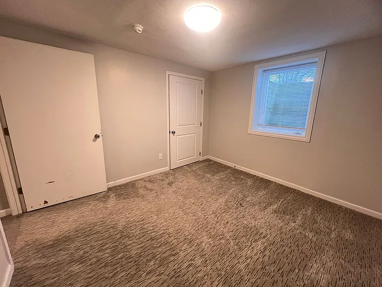 964 Rosewood St — Photo 24