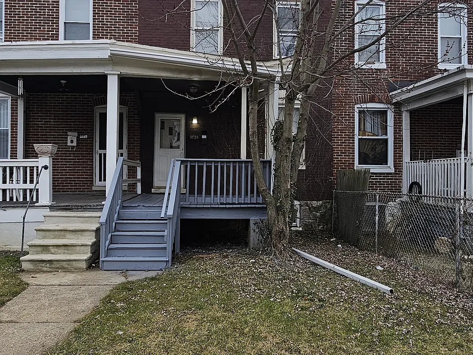 3735 Manchester Ave