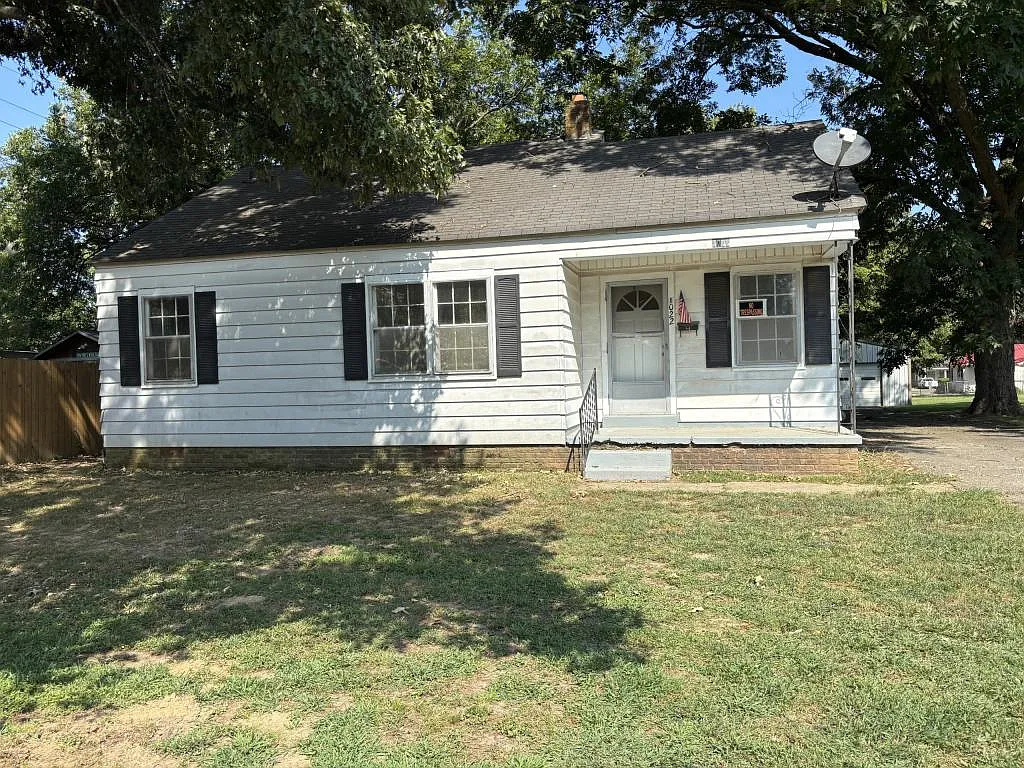 1022 Milan Hts. Milan, TN 38358 — Photo 1