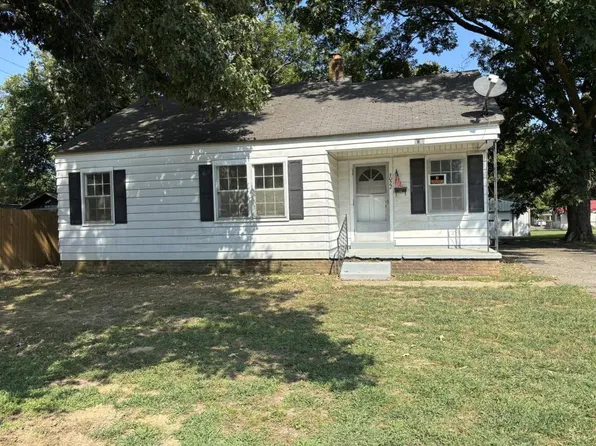 1022 Milan Hts, Milan, TN 38358