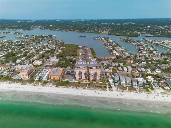 911 Hidden Harbour Dr, Indian Rocks Beach, FL 33785