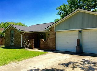 16602 Hibiscus Ln, Friendswood, TX 77546