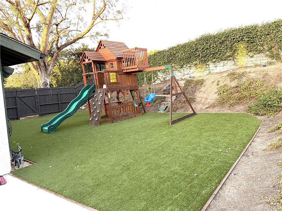 2nd image of 756 Lavender Pl