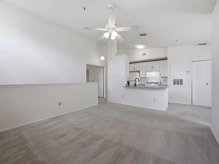 1612 Columbia Arms Cir #237 — Photo 7