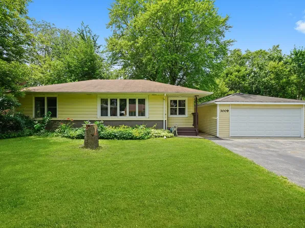 3009 Mary Ln, McHenry, IL 60051