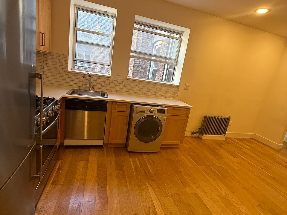 1st image of 3230 Steuben Ave #5