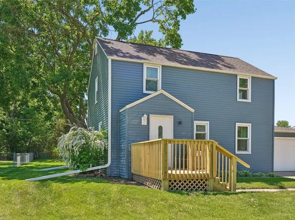 2007 S 3rd Ave E, Newton, IA 50208