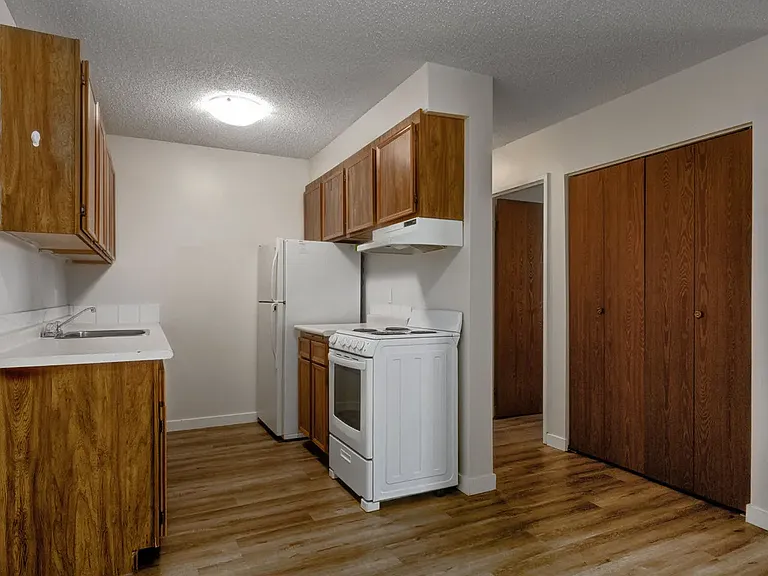 305 Fietz St — Photo 15