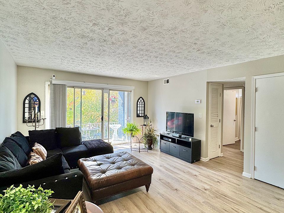 1st image of 930 Tierra Linda Dr APT 306