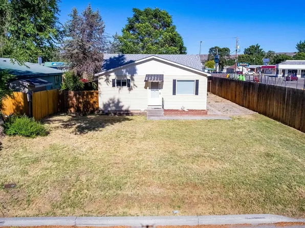 932 S Commercial Ave, Emmett, ID 83617