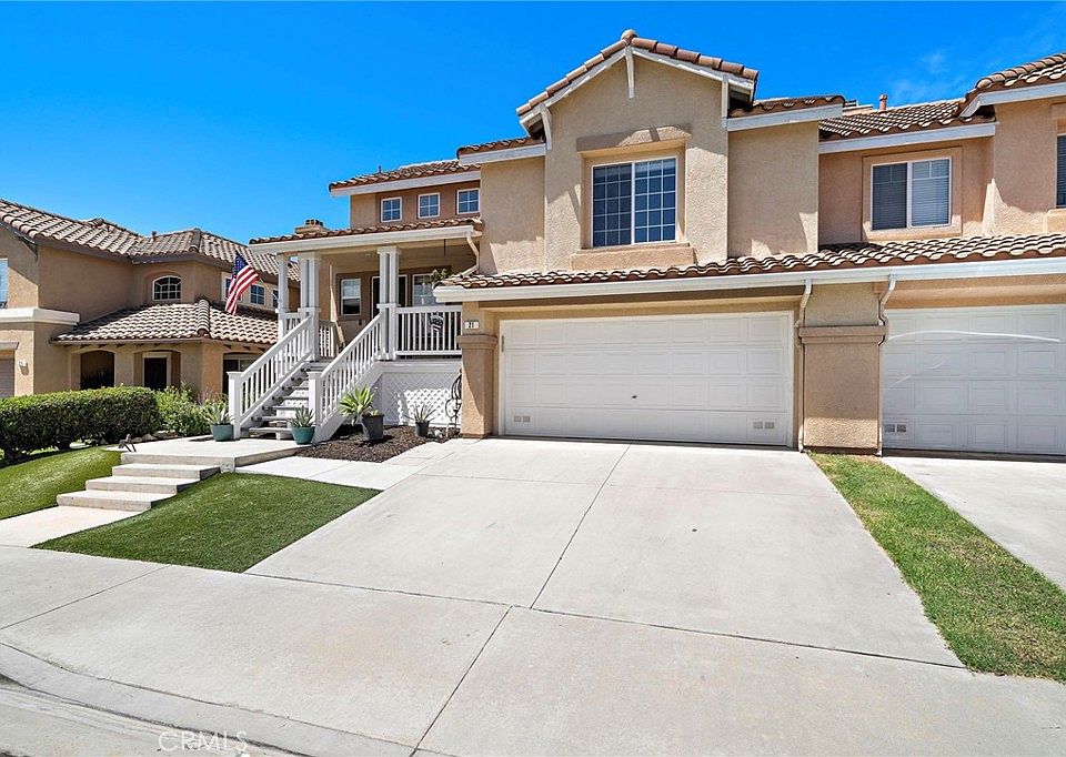 1st image of 21 Calle Verano