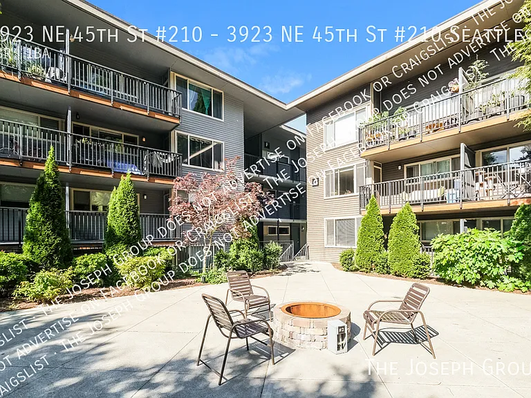 Laurelhurst — Photo 15