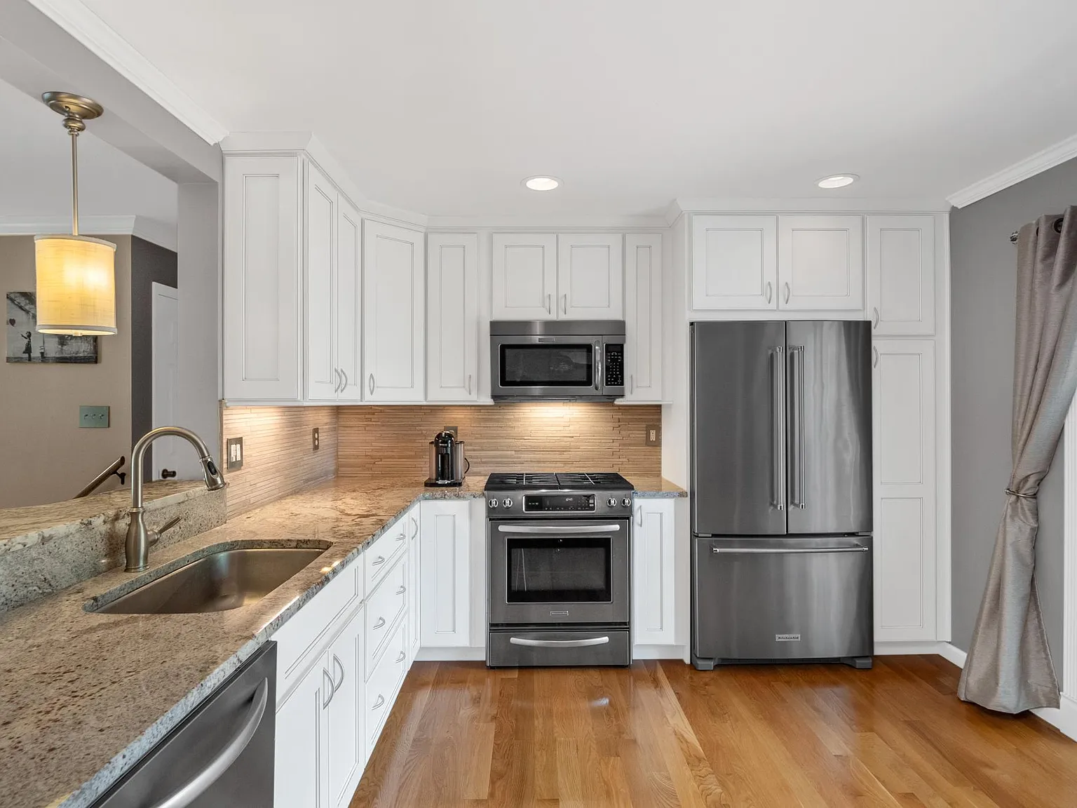 1817 Enola Ct — Photo 4