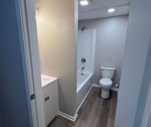 3rd image of 1330 F St #1