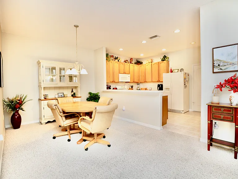 2753 Tanglewylde Dr — Photo 10