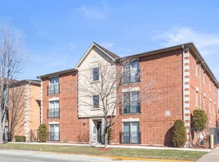 3447 Ridgeland Ave Unit 203, Berwyn, IL 60402